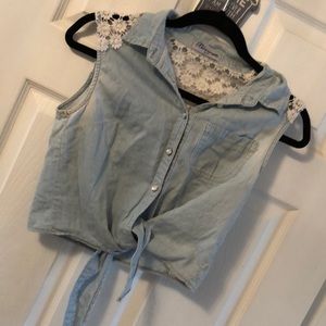 Crop Top with Lace Back detail ❤️